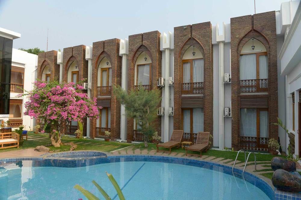 Raza Gyo Hotel Bagan Buitenkant foto
