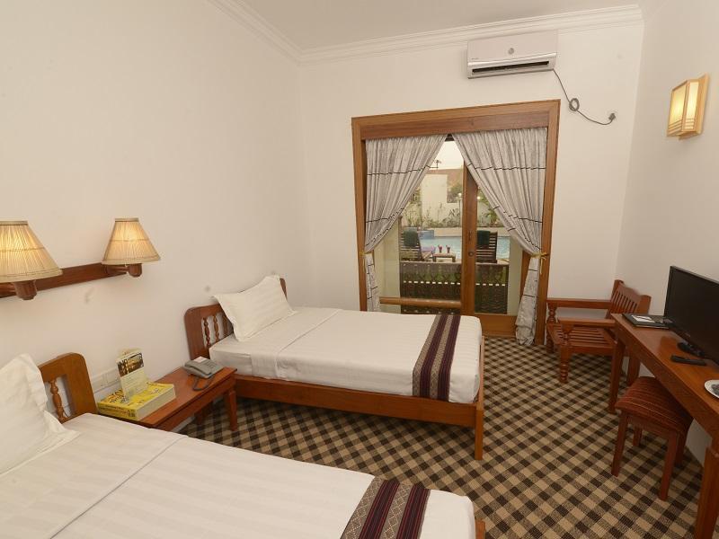 Raza Gyo Hotel Bagan Buitenkant foto
