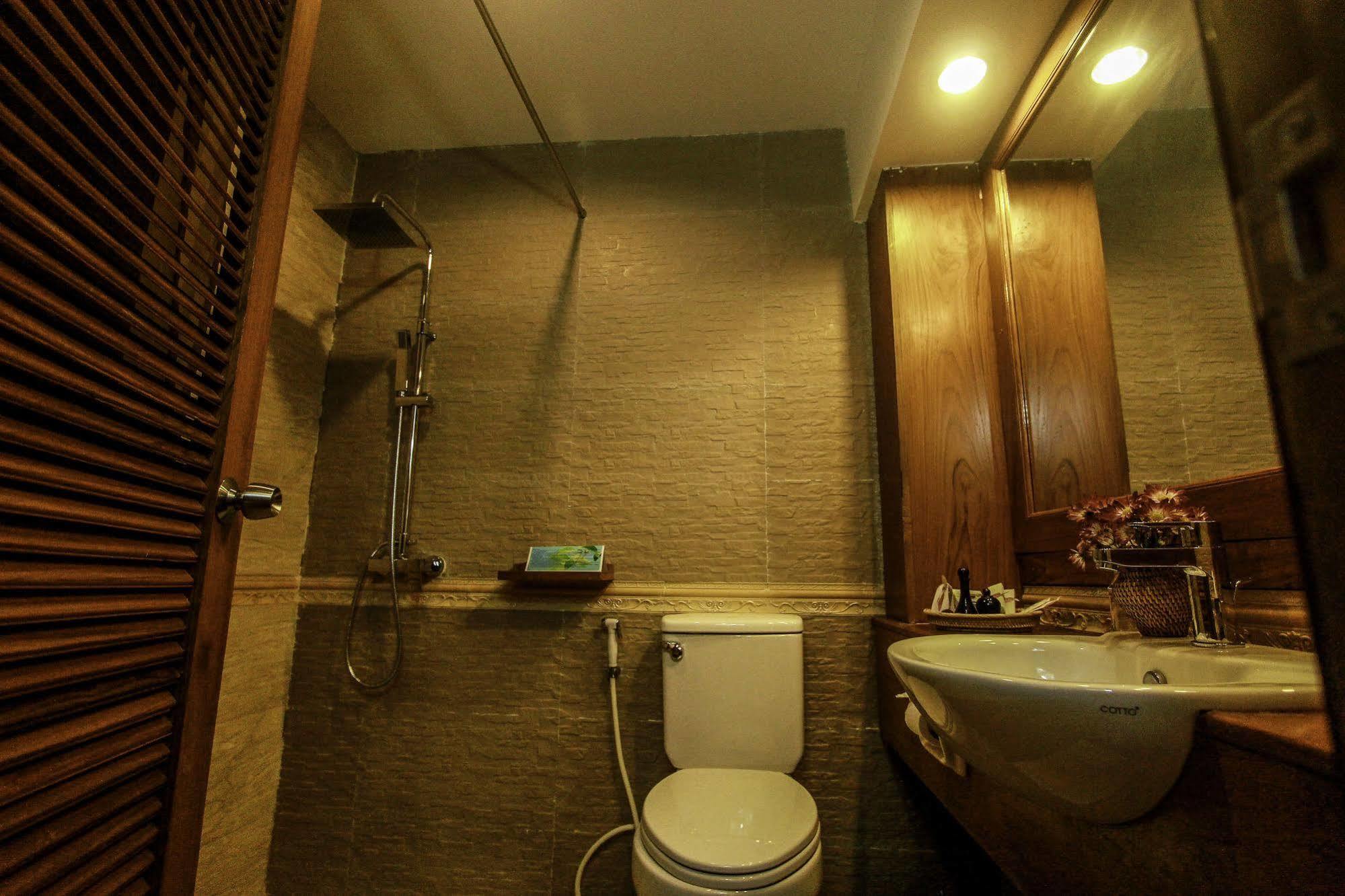 Raza Gyo Hotel Bagan Buitenkant foto