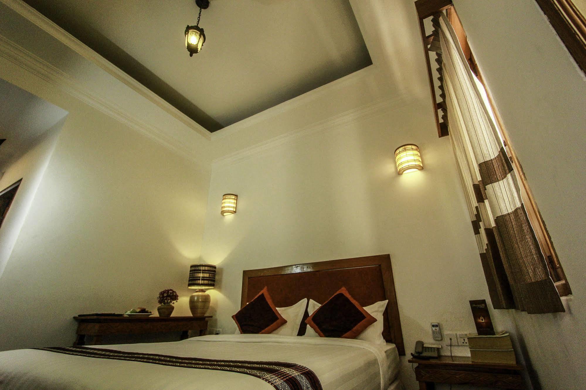 Raza Gyo Hotel Bagan Buitenkant foto