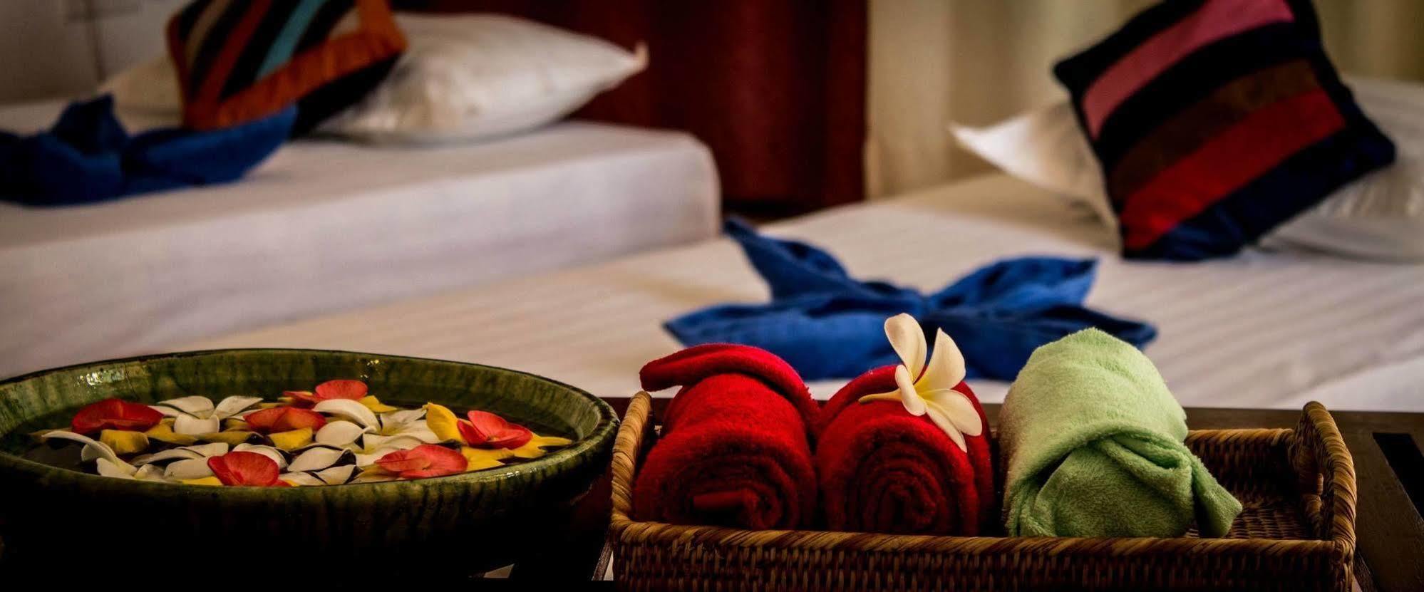 Raza Gyo Hotel Bagan Buitenkant foto